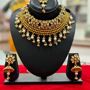 Royal and heavily traditional Necklace Set